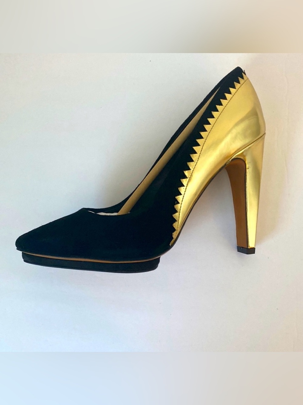 Luxury Rebel Veronica Black and Gold Heel
